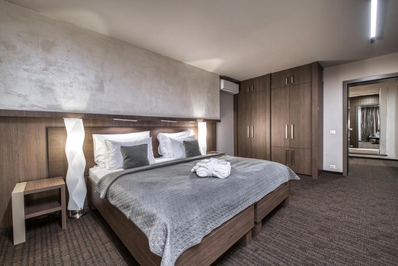 Deluxe Quadruple Room with Free Access to Wellness and Fitness