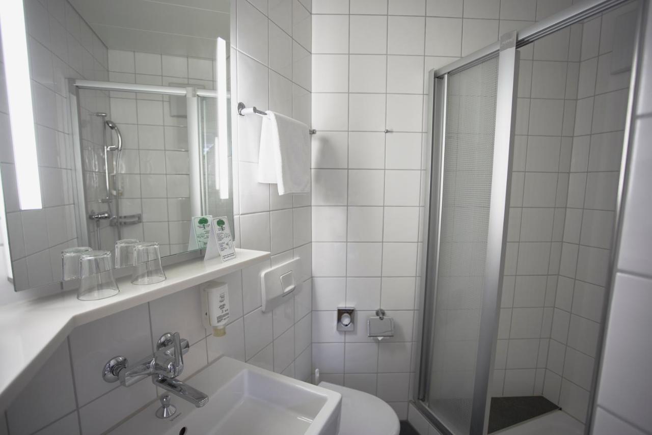 Einzelzimmer mit Doppelbett