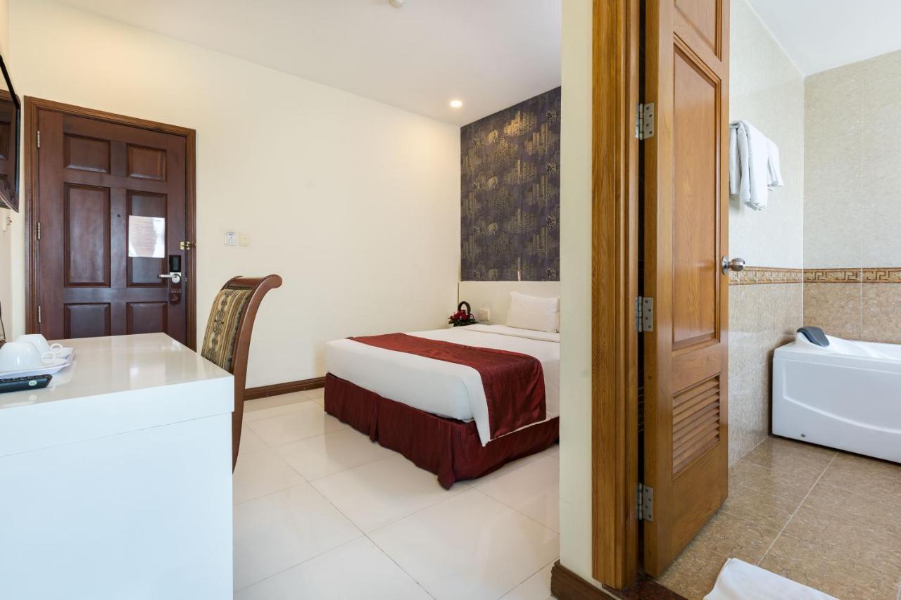 Standard King Room
