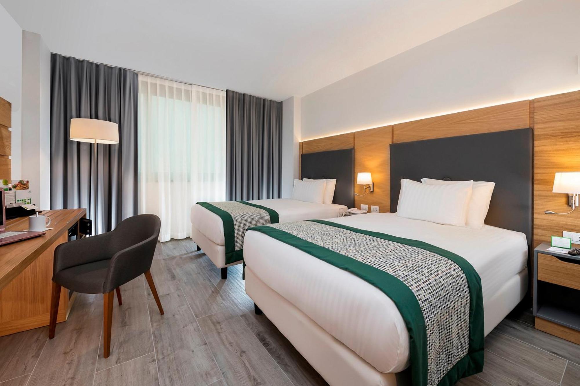 Quarto Standard com 2 Camas de Solteiro