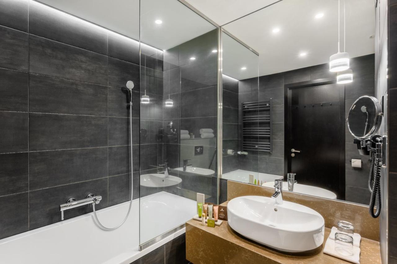Deluxe Double or Twin Room with Balcony,1307419417:JPEG