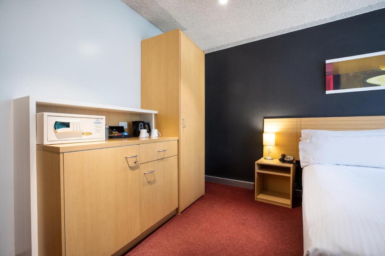 Standard One Queen Bed Accessible,1344896144:JPEG