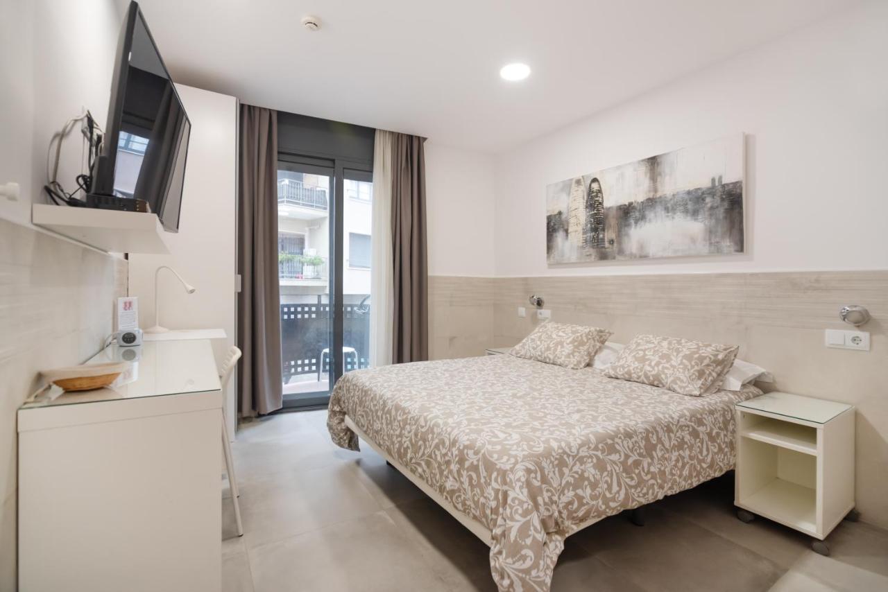 Double Room with Private Bathroom and Balcony,239455053:JPEG