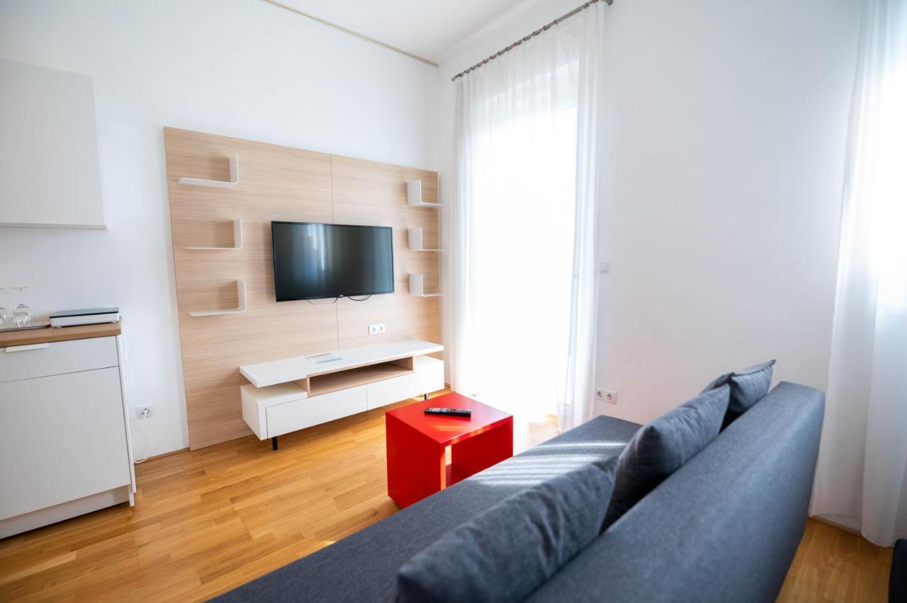 Junior Suite,1356848087:JPEG