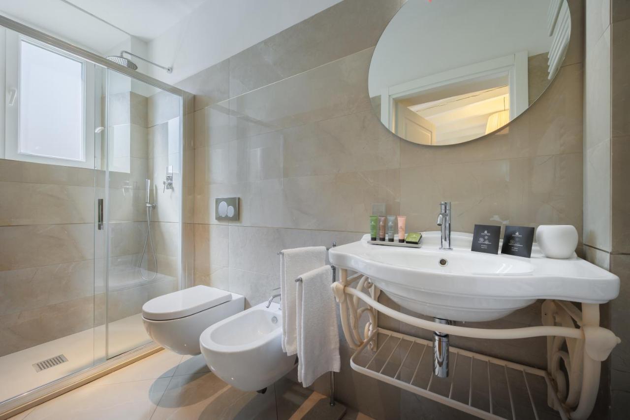 King Room,1402445285:JPEG