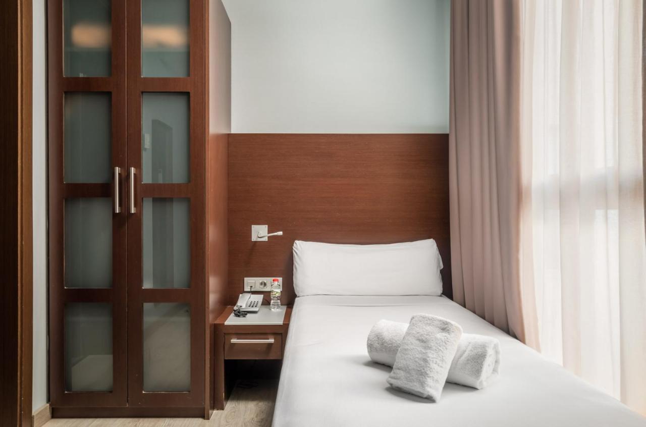 Single Room,1520779159:JPEG