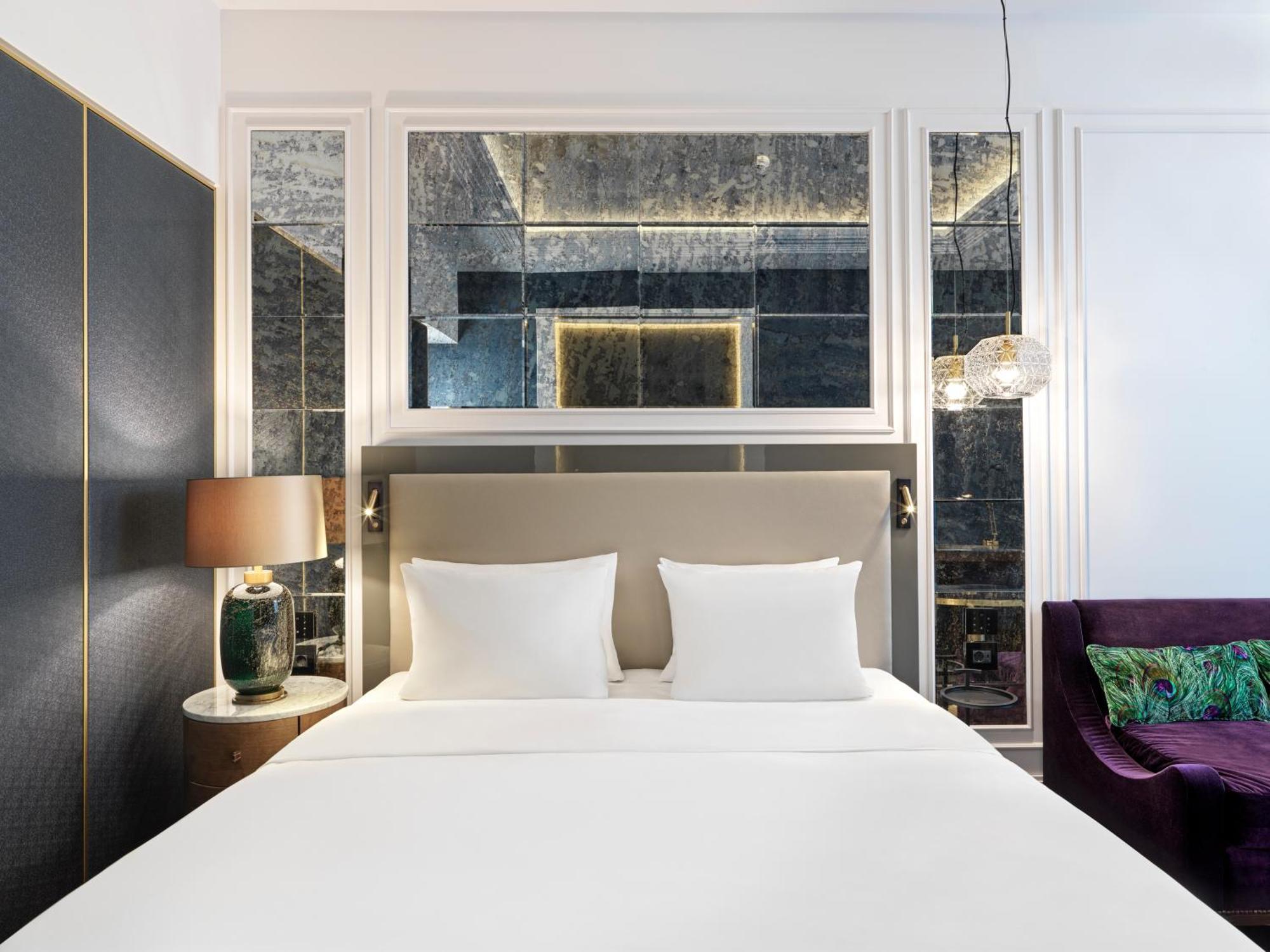 Executive King Room,1649018570:JPEG