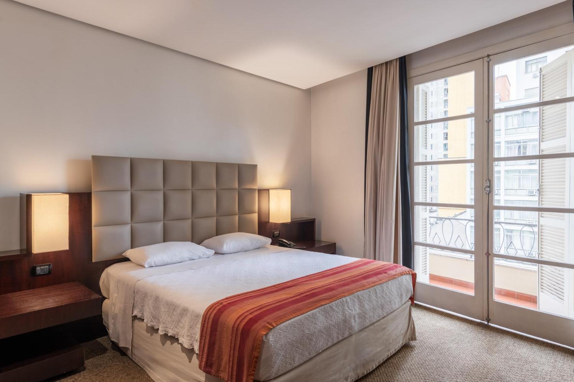 Quarto Duplo Standard