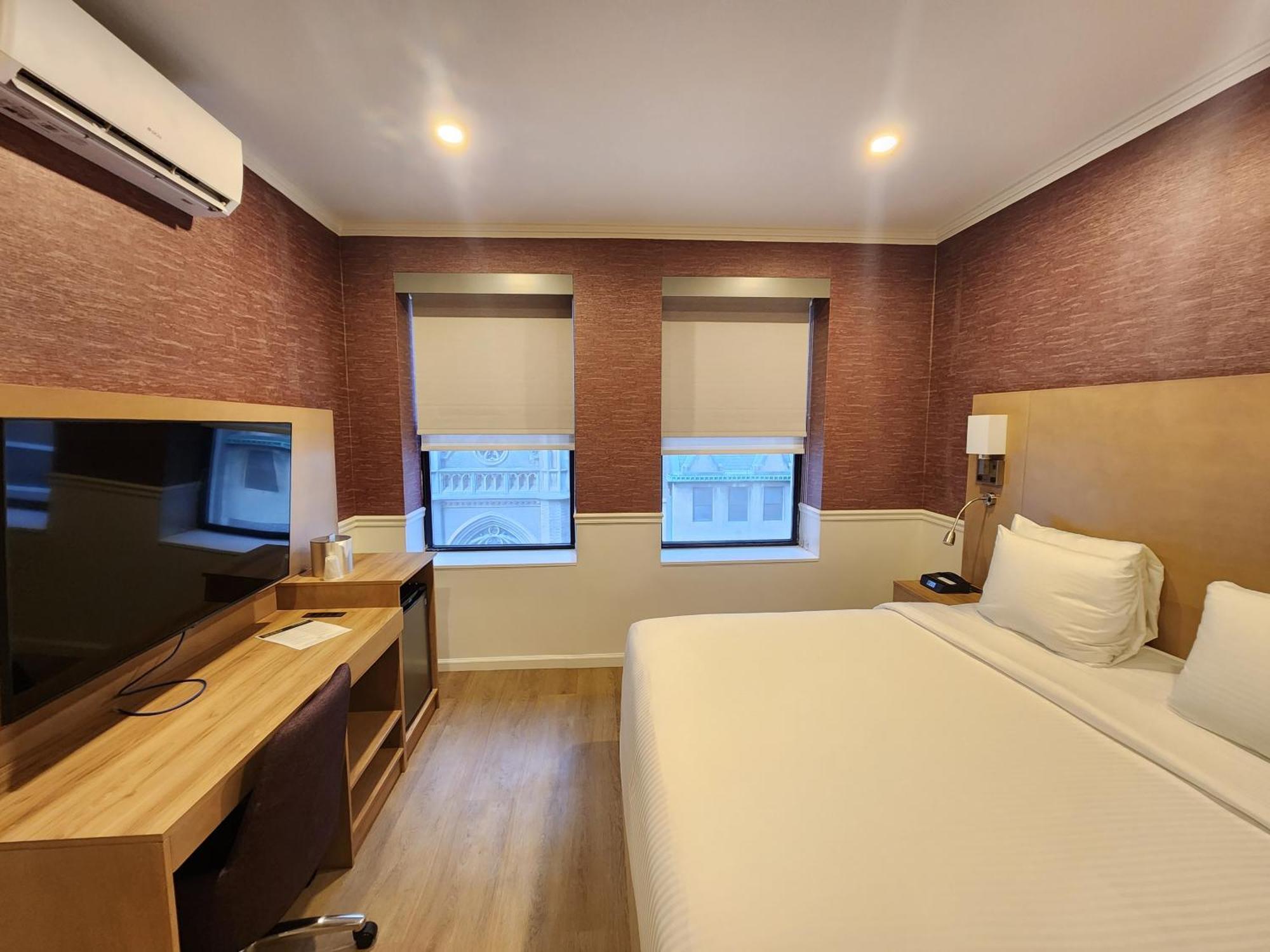 Chambre Lit King-Size Deluxe - Vue sur Ville