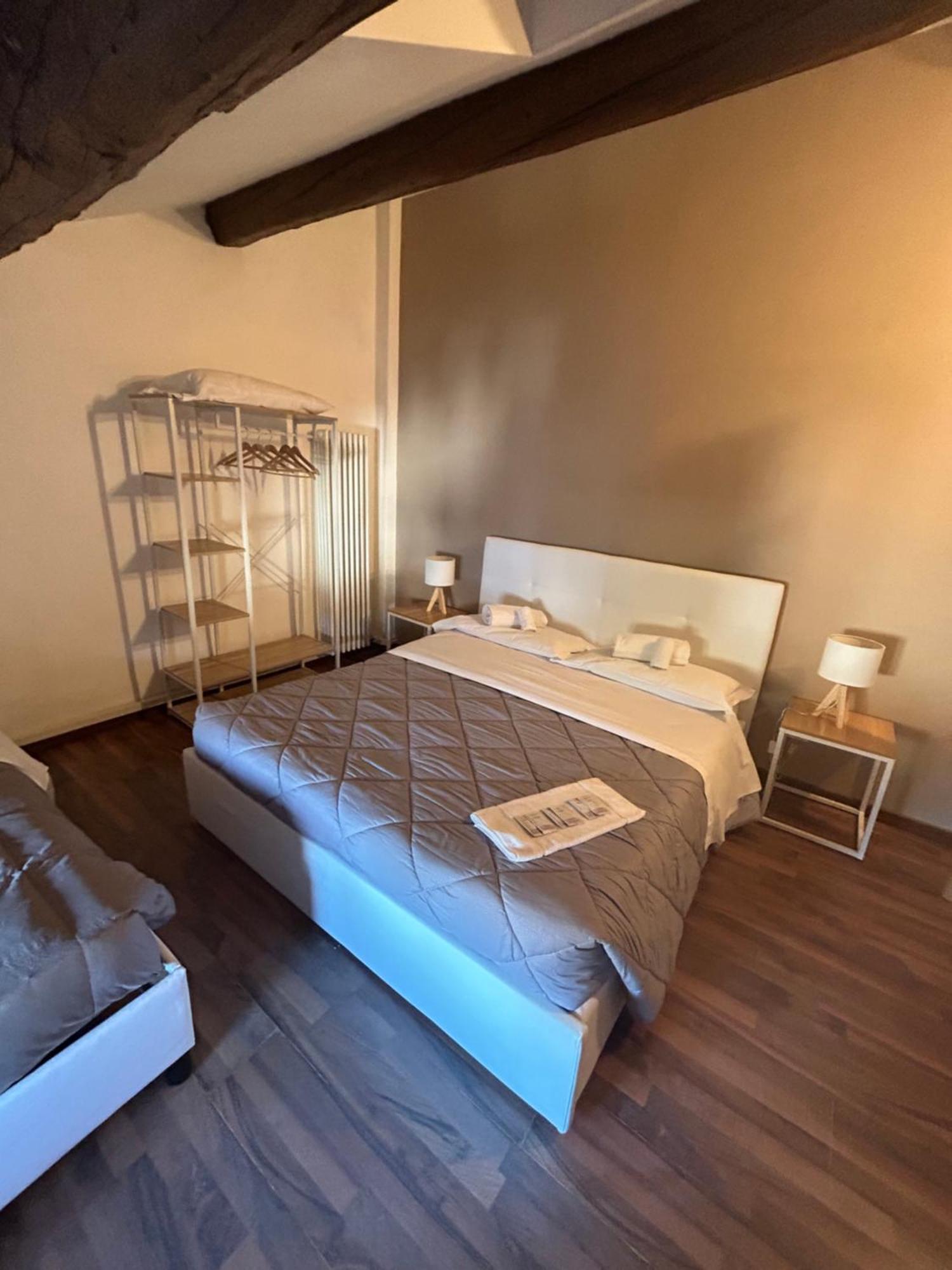Triple Room Private External Bathroom Attic,1540288588:JPEG