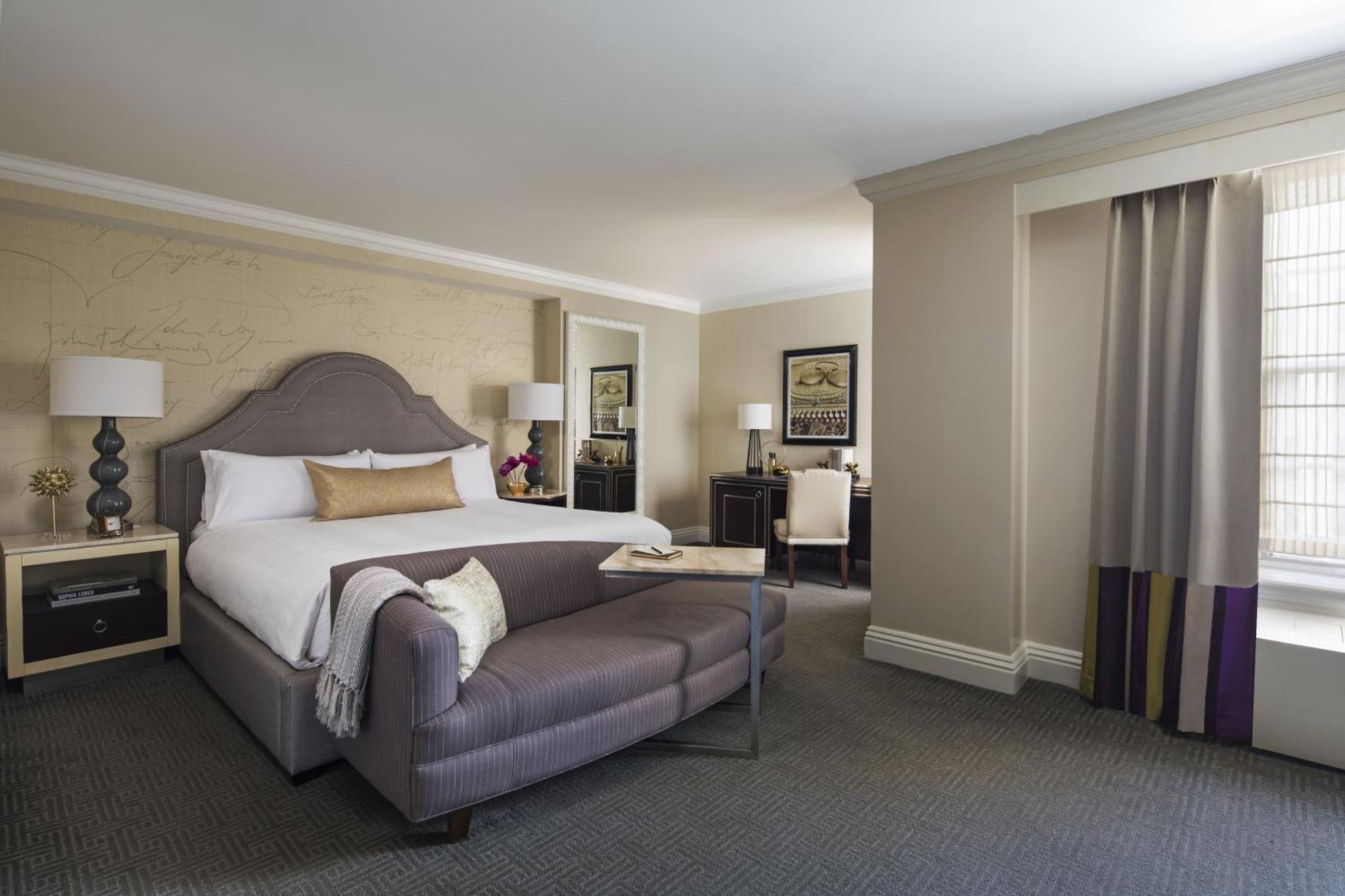 King Room,1549864096:JPEG