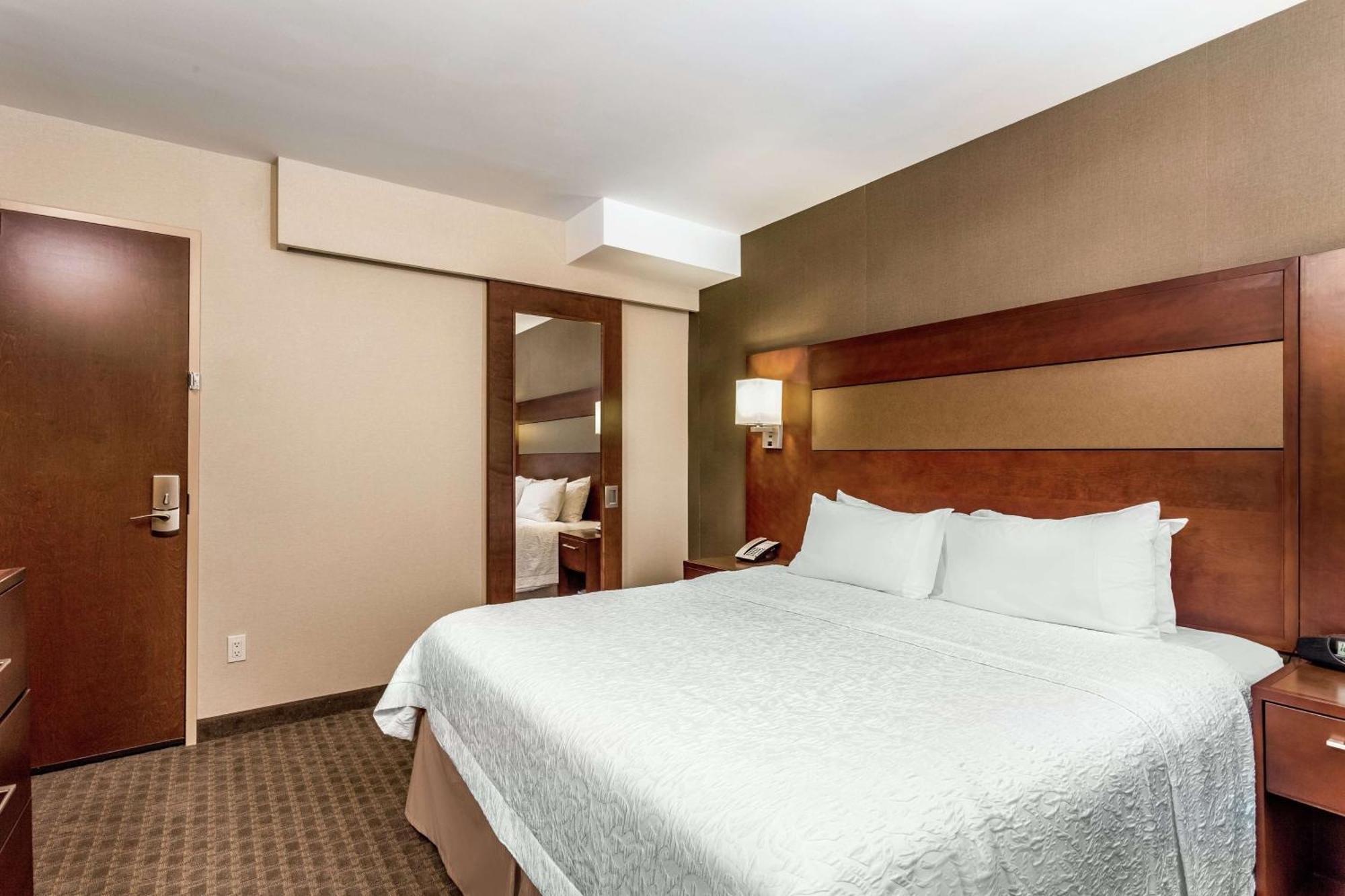 Chambre Lit King-Size - Non-Fumeurs