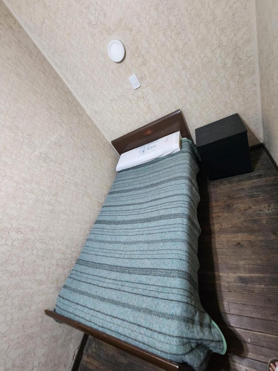 Habitación Individual con baño compartido