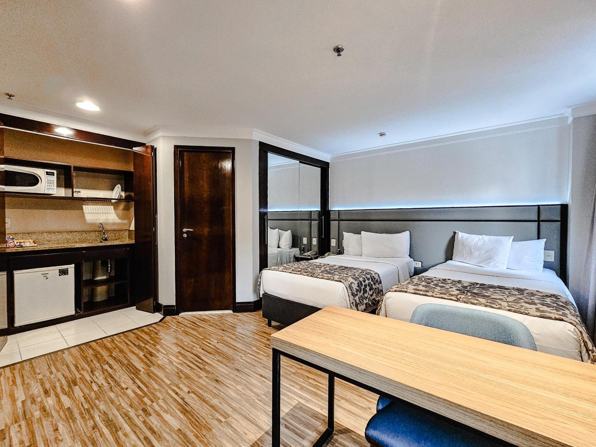 Quarto Twin