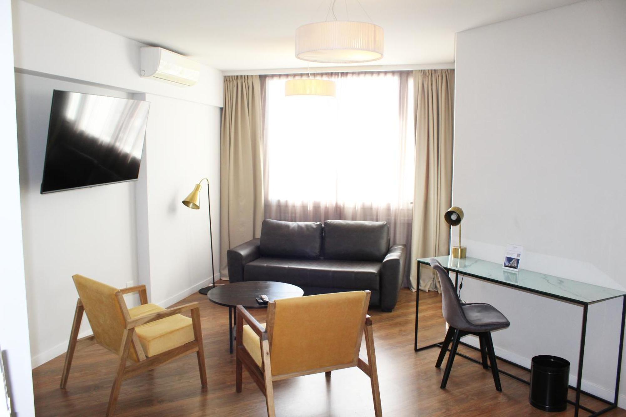 Suite Superior con 1 cama extragrande y sofá