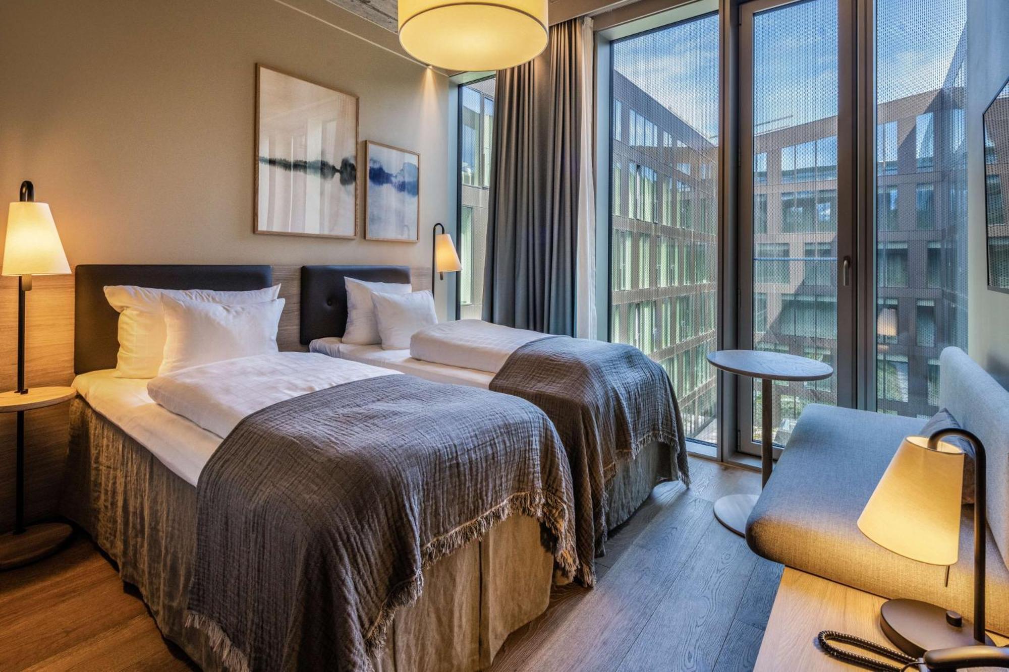 Quarto com 2 camas de solteiro - Acesso ao centro de bem-estar e à piscina não incluído