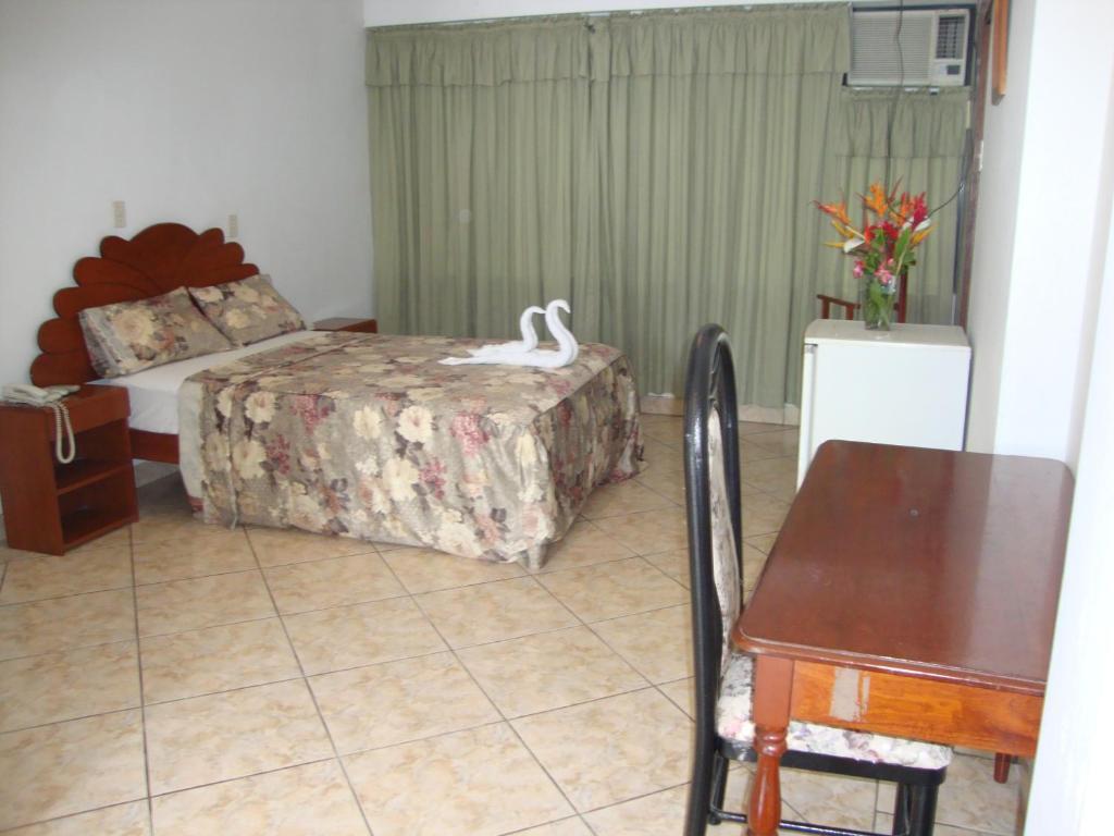 Standard Double Room with Two Double Beds,33767254:JPEG