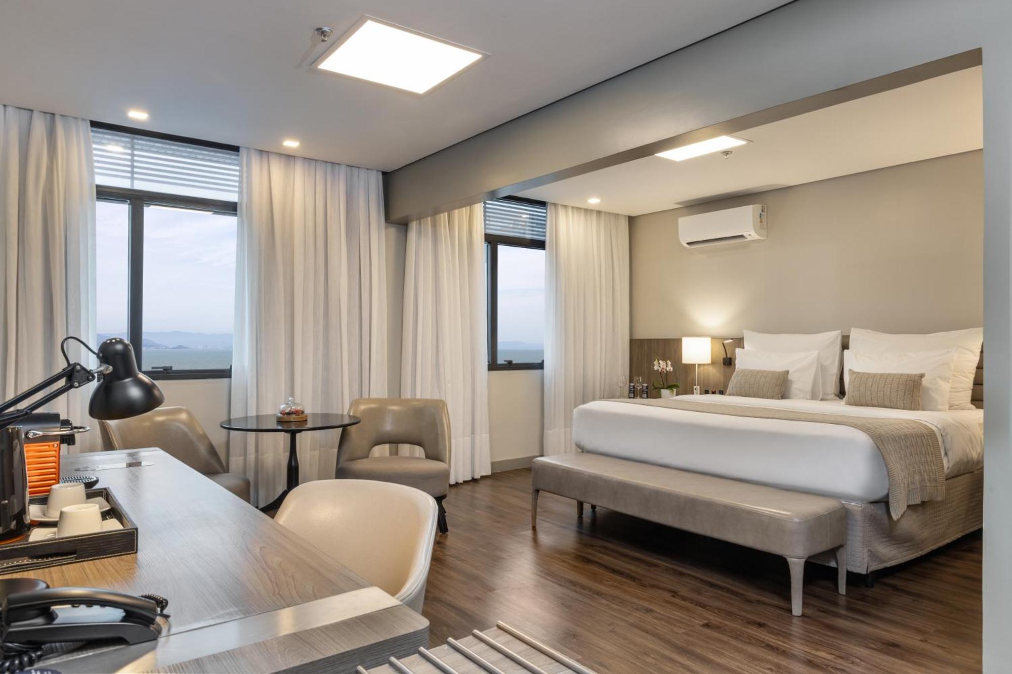 Premium Suite with Ocean View,1730027071:JPEG