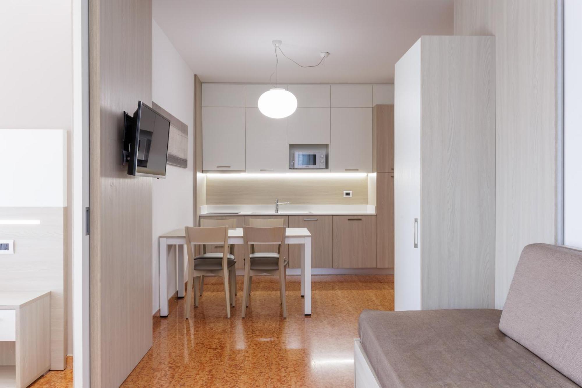 Superior One-Bedroom Apartment