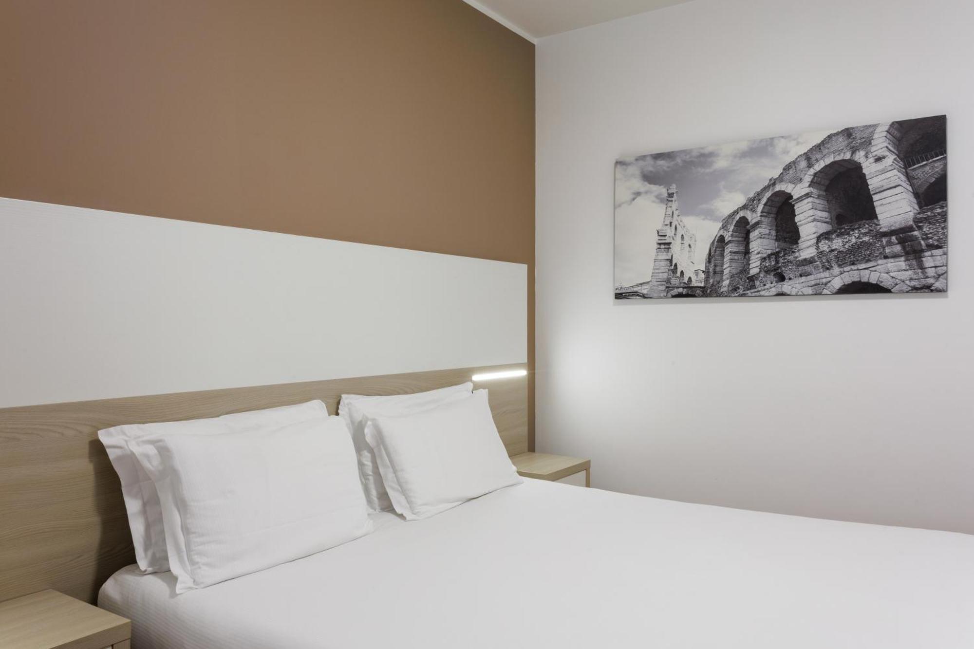 Superior One-Bedroom Apartment