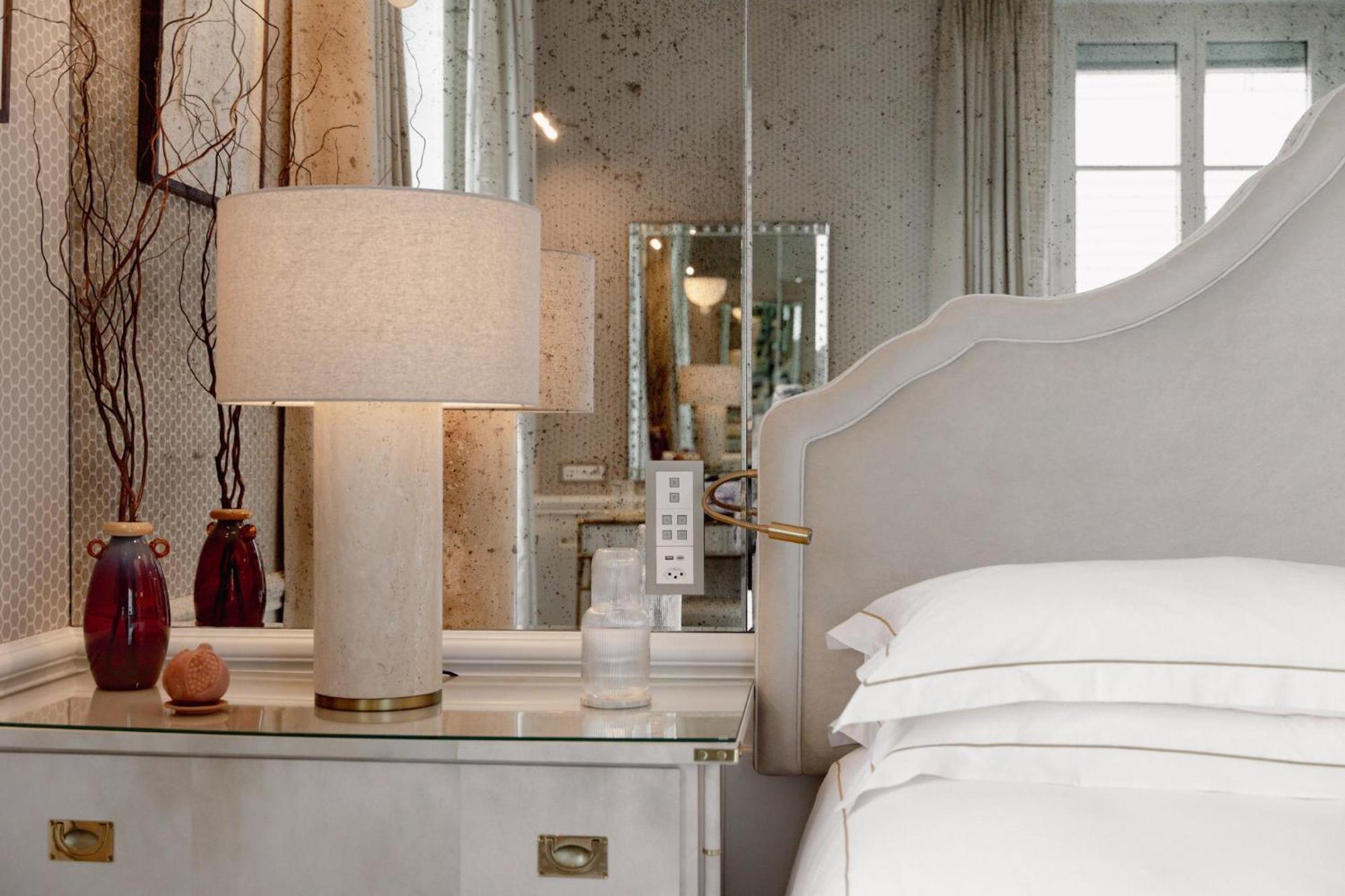 Presidential Suite with Lake View,1742579339:JPEG