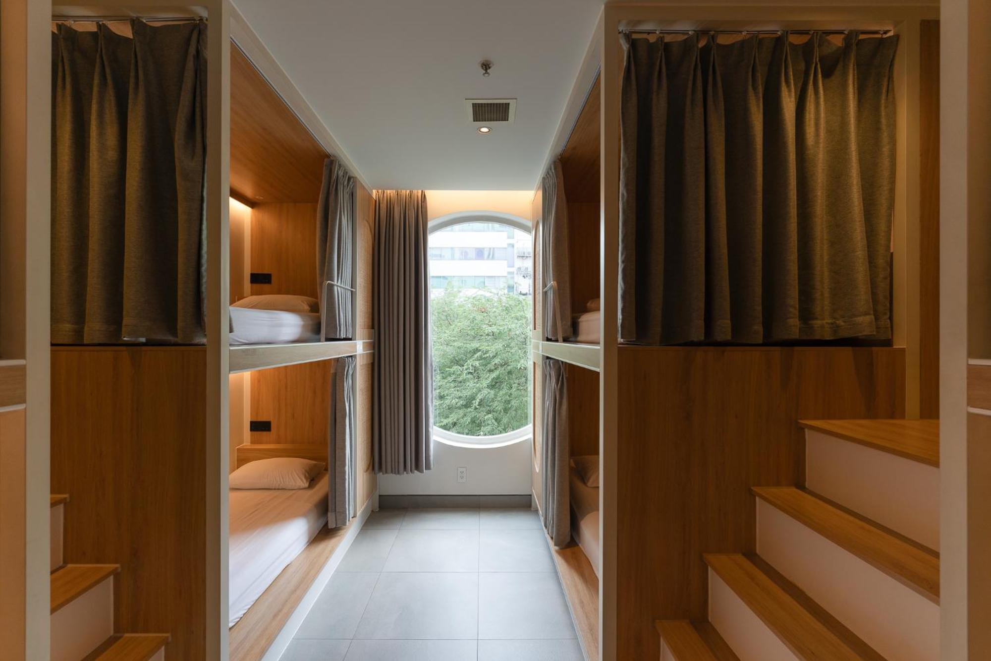 Bed 8-Bed Mixed Dormitory Room