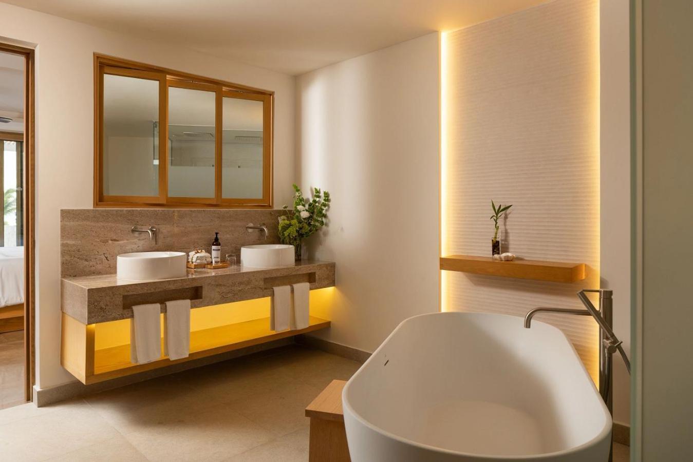Suite Principal Clube Preferred com Vista Frontal Oceano