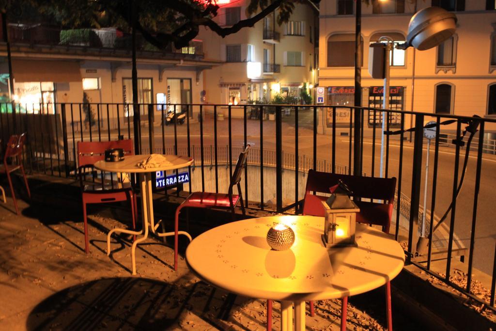Quarto Triplo com Terraço