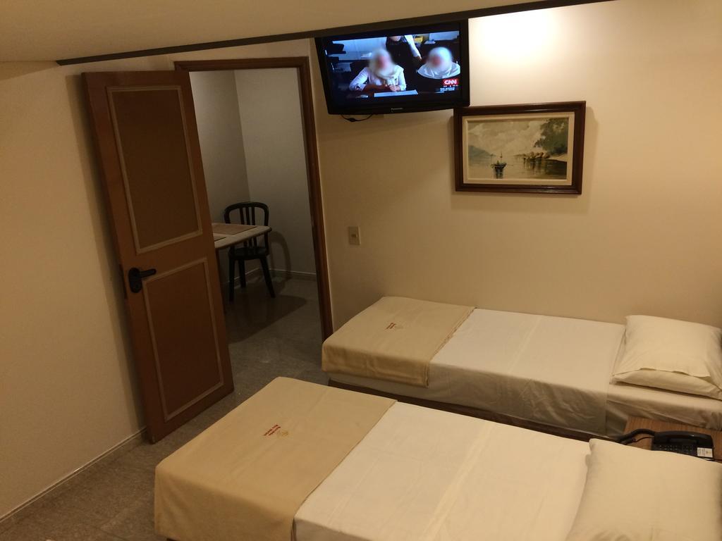 Quarto Standard com 2 Camas de Solteiro