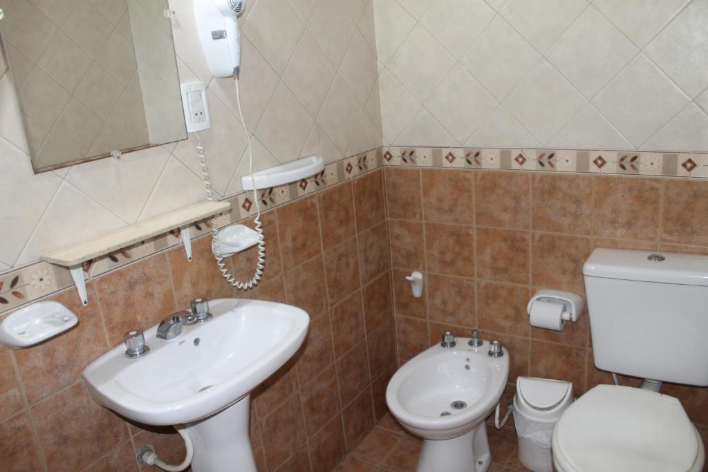 Double or Twin Room,1089053545:JPEG
