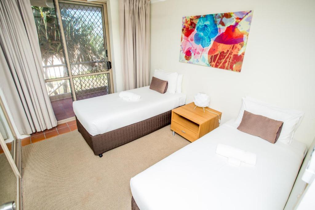 Two-Bedroom Apartment - Beachfront - Non Smoking