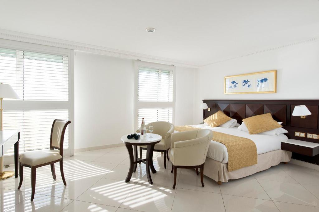 Quarto Deluxe com Vista para o Mar