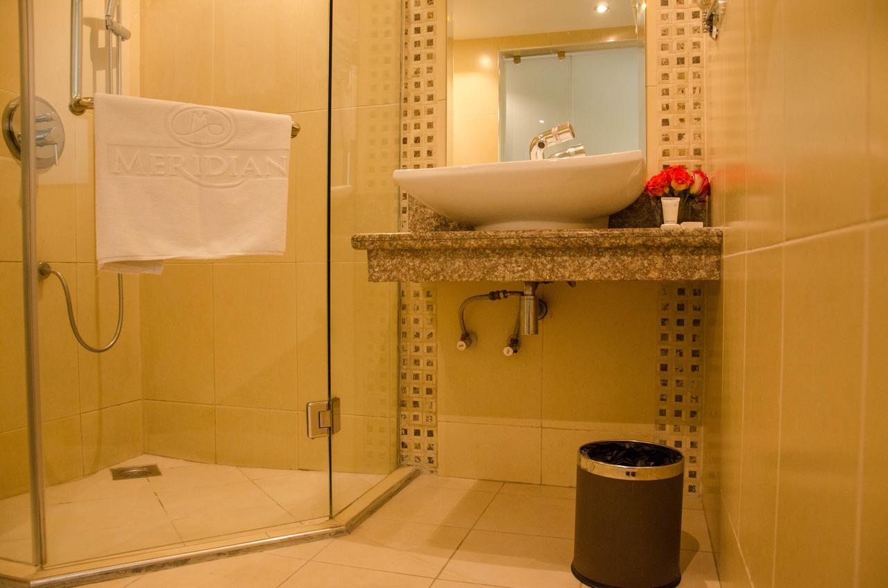 Suite met een Kingsize Bed en Kitchenette