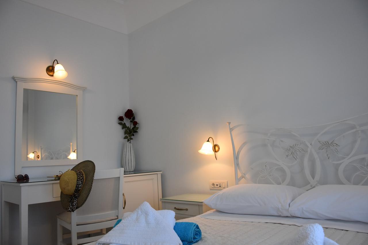 Deluxe tweepersoonskamer met balkon en uitzicht op zee