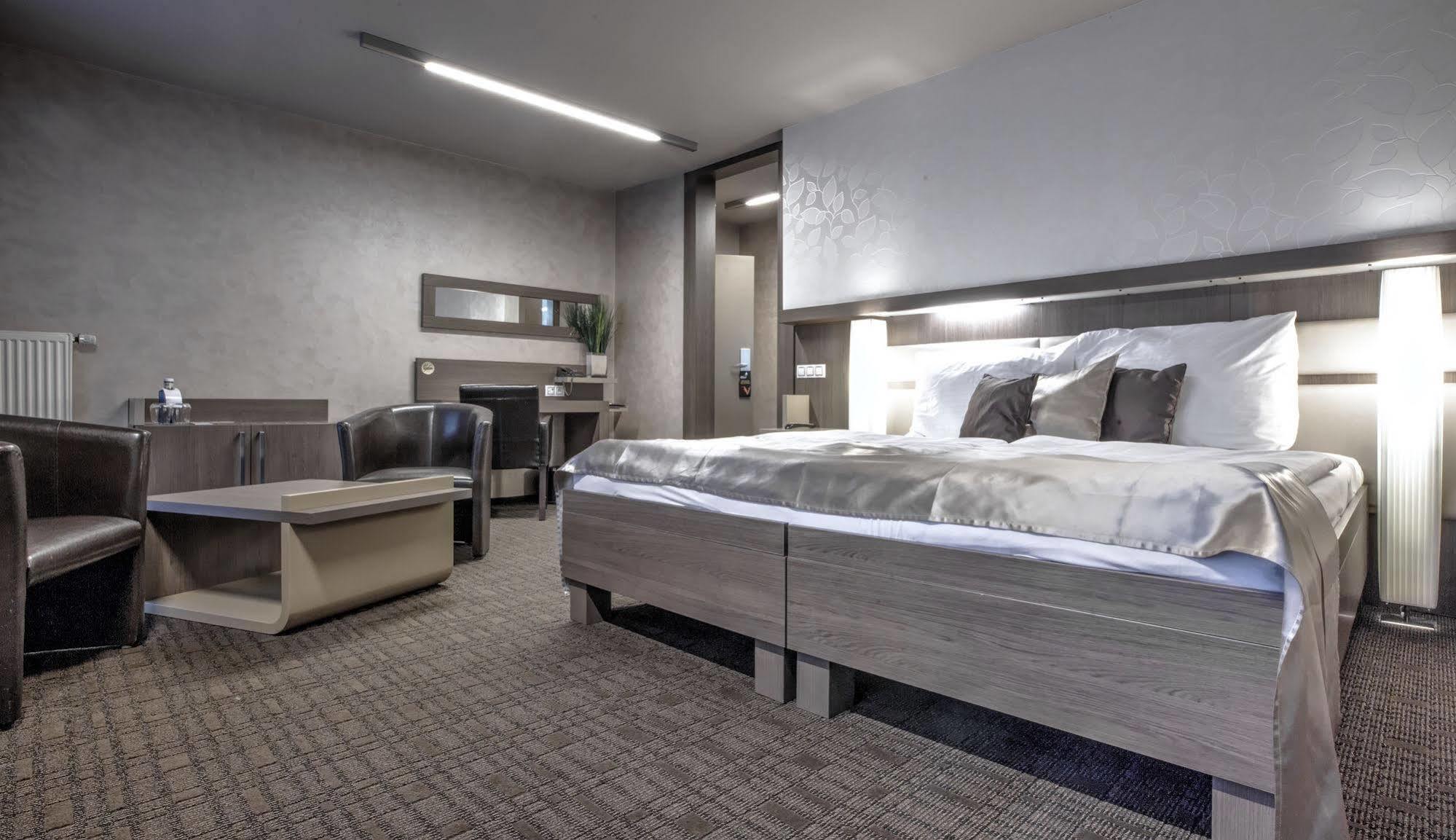 Deluxe Double Room with Free Access to Wellness and Fitness