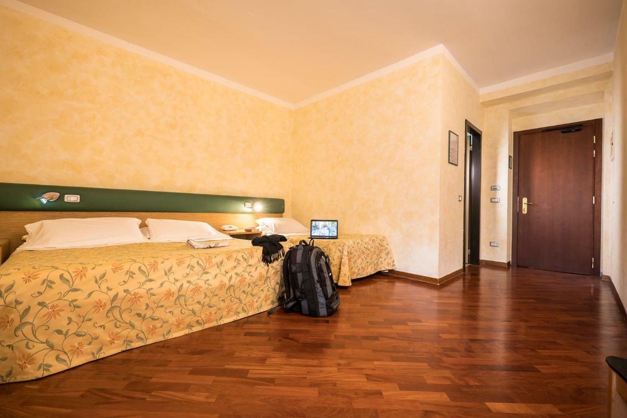 Classic Triple Room,1216835302:JPEG