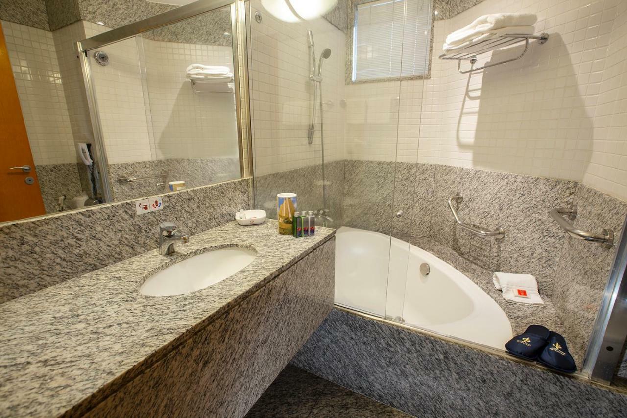 Quarto Twin Premium