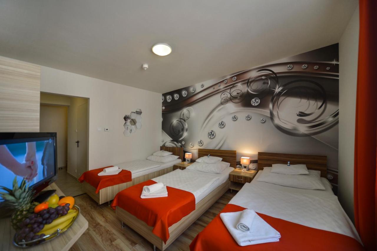 Dreibettzimmer