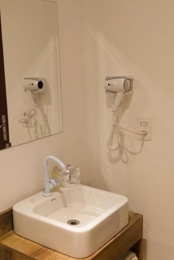 Family Room,1765487375:JPEG