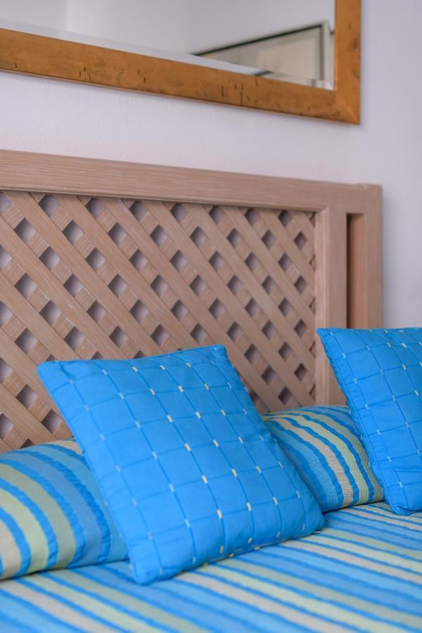 Tweepersoonskamer met Balkon en Uitzicht op Zee
