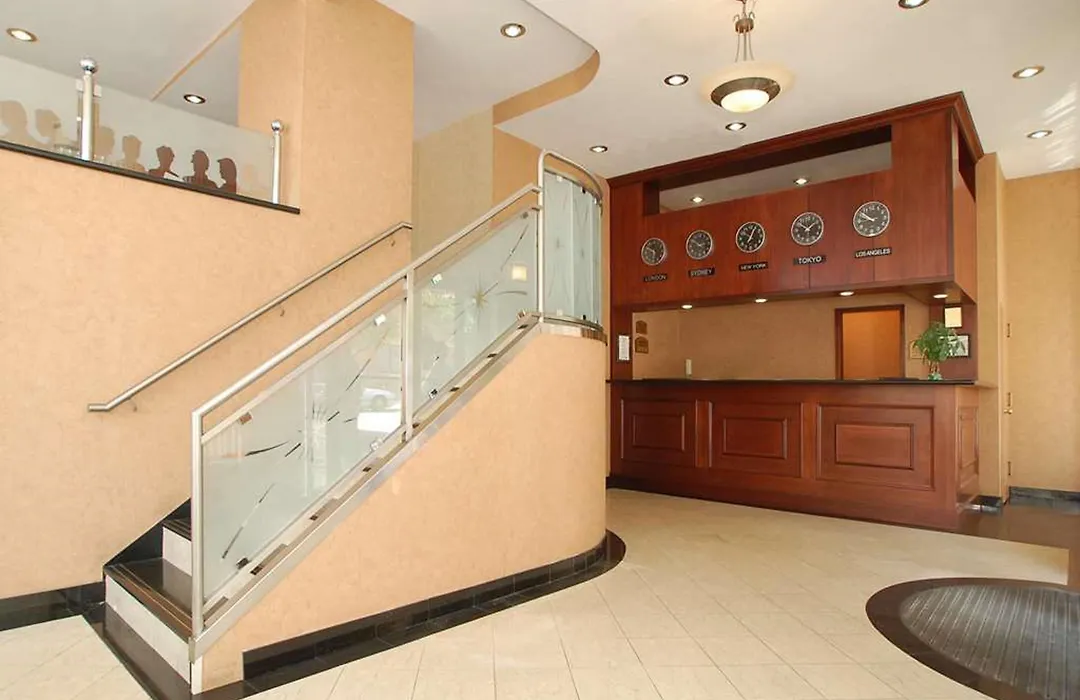 Red Lion Inn & Suites Long Island City-1