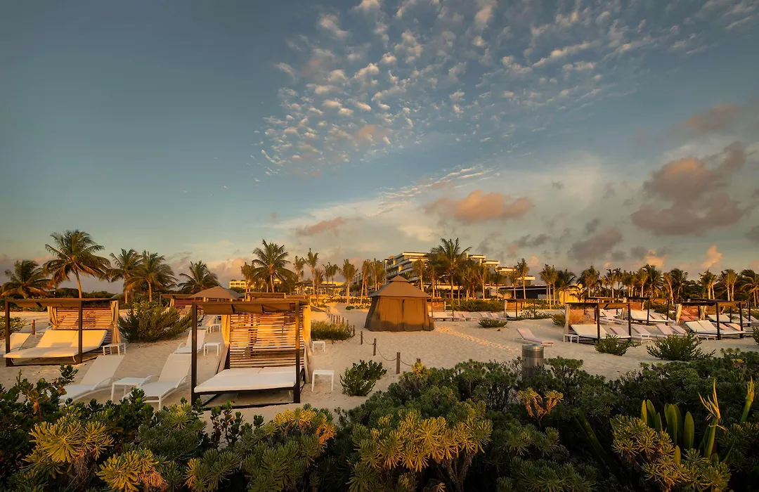 Estudio Playa Mujeres-1