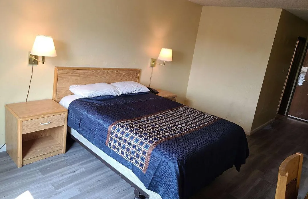 Travelodge By Wyndham Stockton-1