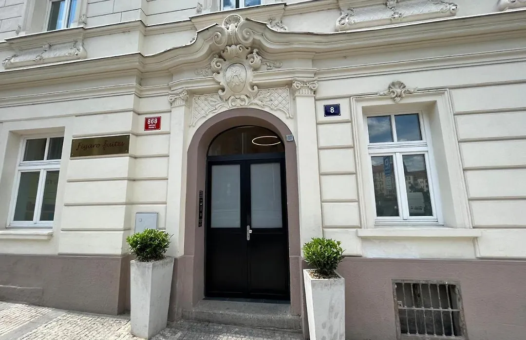 Figaro Suites-1
