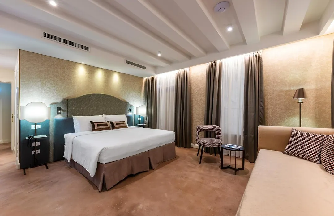 Acca Hotel-1