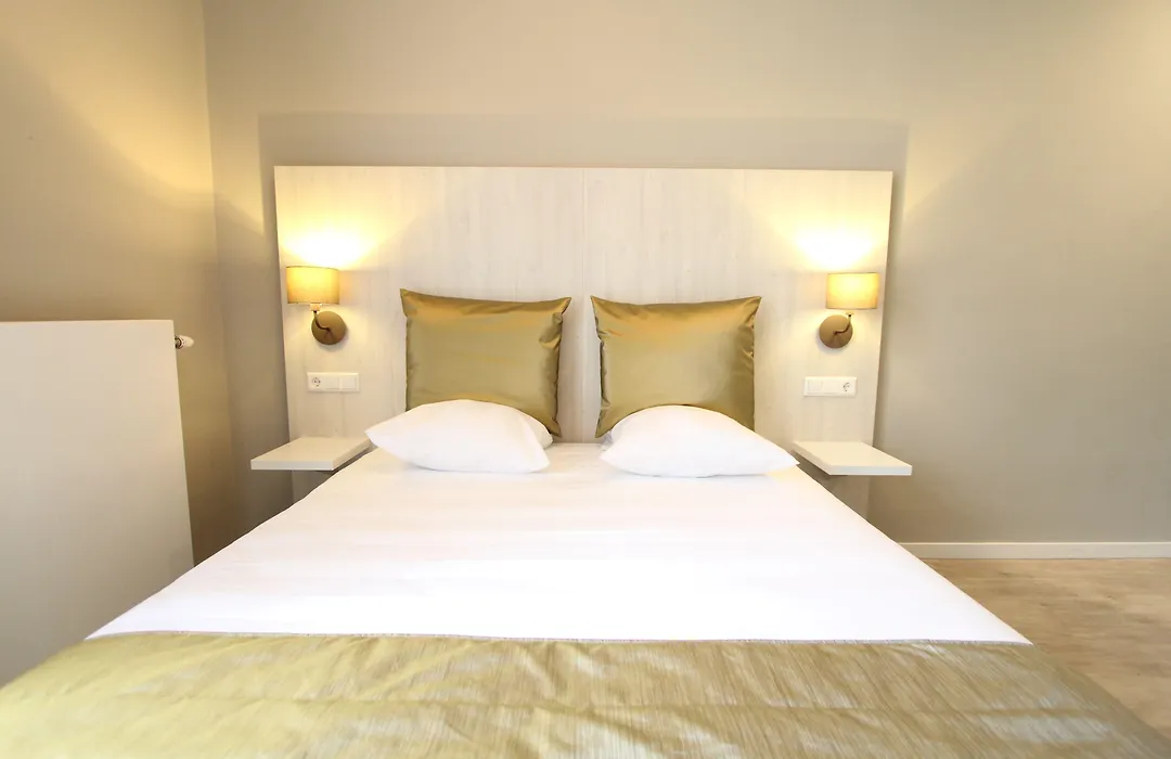 Apple Inn Hotel-1