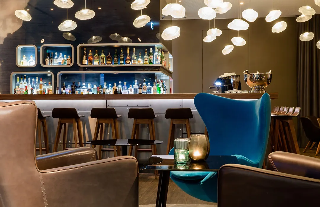Motel One Frankfurt Airport-1