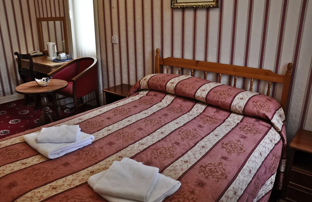 Cumberland Hotel-1