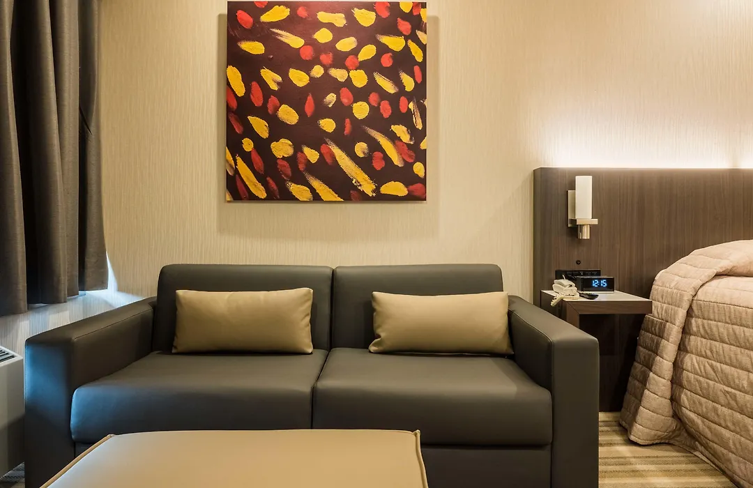 Le Chabrol Hotel&Suites-1