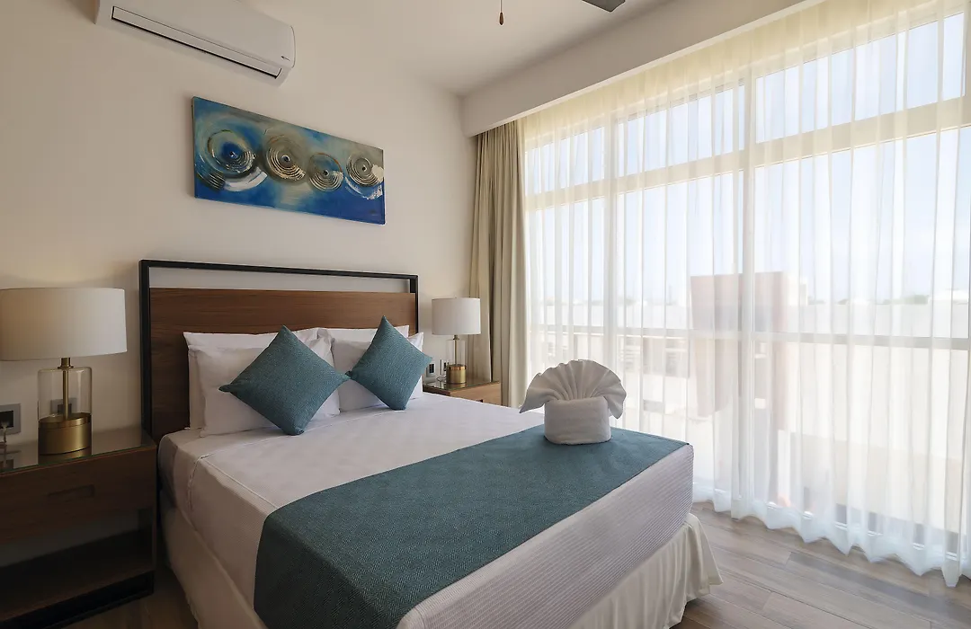 Heaven Hotel-1